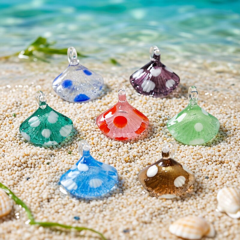 Colorful Mini Sea Shell Charm  - Marine Life Aquariums recensie en prijs