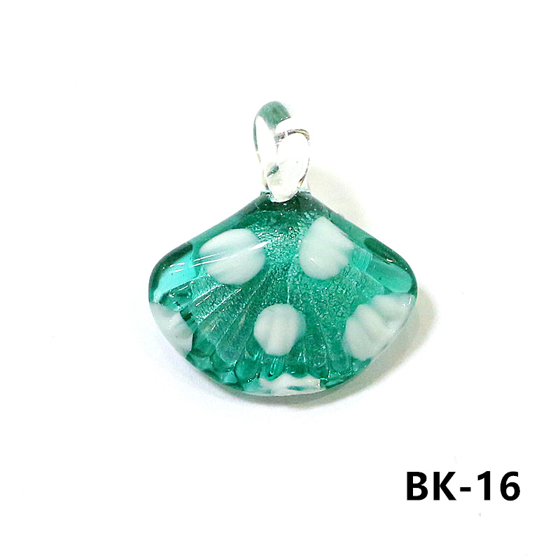 Colorful Mini Sea Shell Charm  - Marine Life Aquariums recensie en prijs